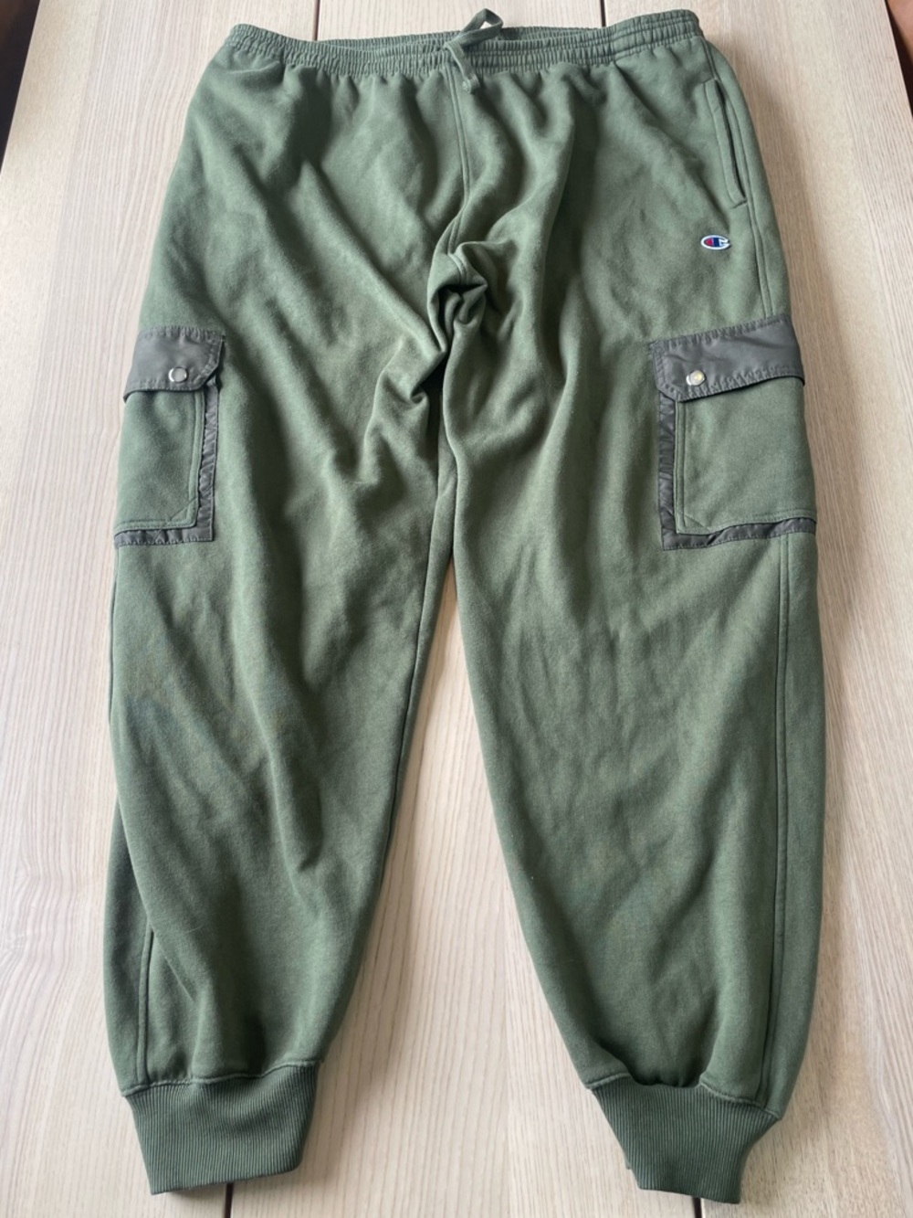 Champion Men’s Olive Green Cargo Sweatpants size xxl, 2xl men’s cargo sweats